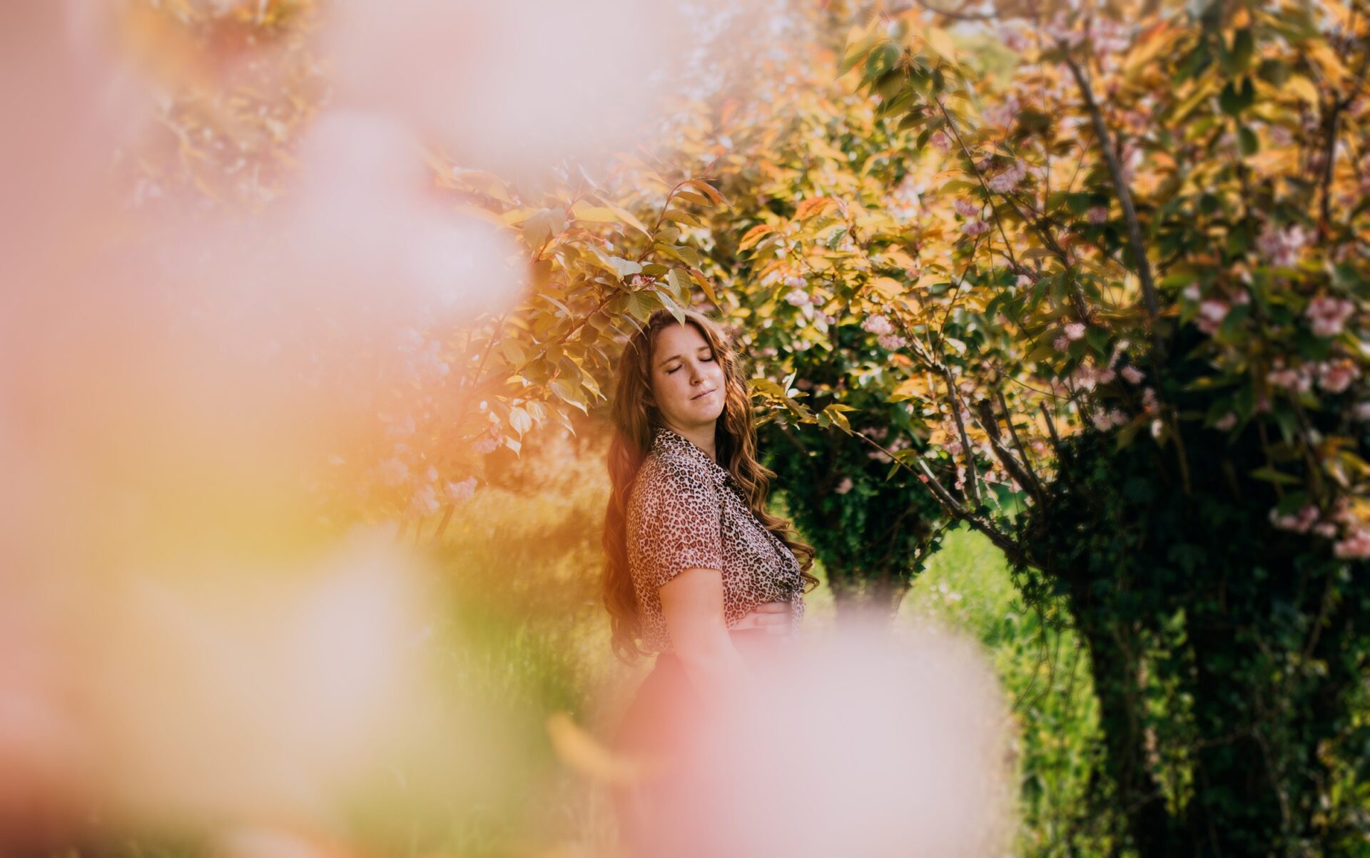 Adriane | Babybauch-Shooting in den Kirschblüten