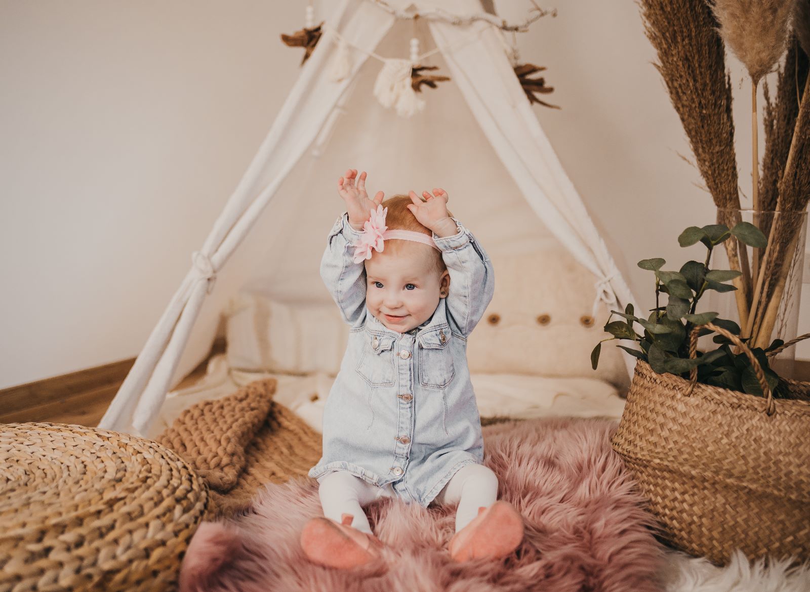 Indoor Tipi-Shooting