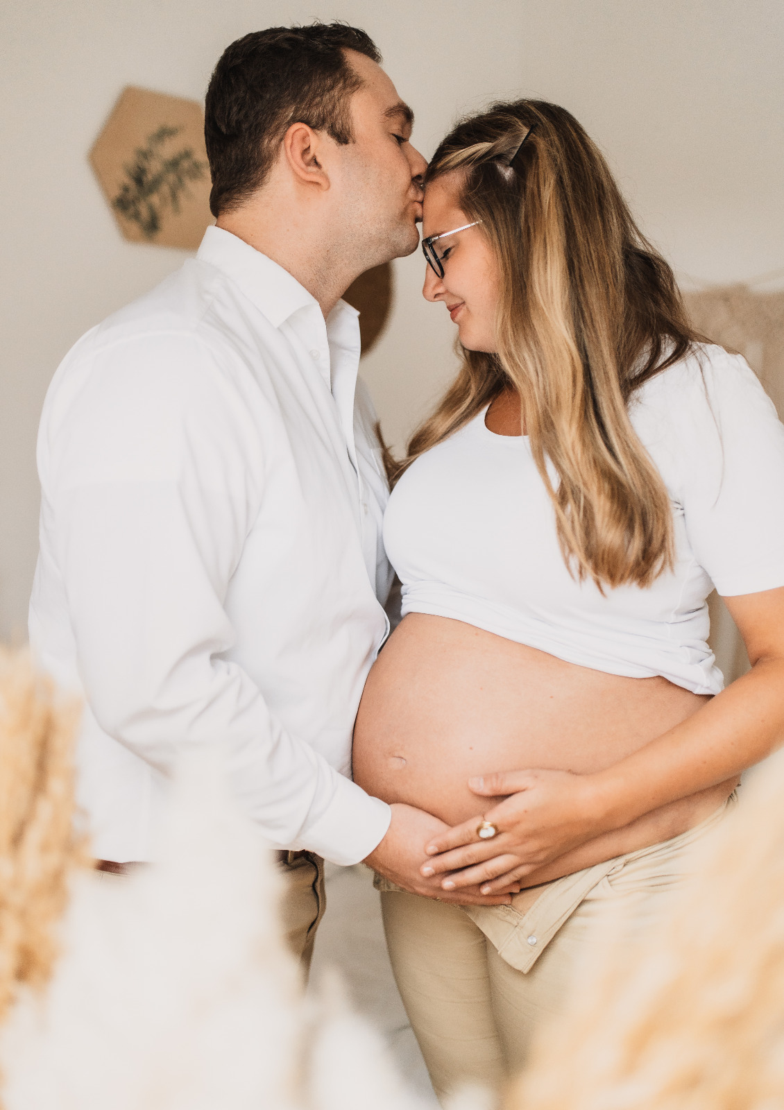 Babybauch-Shooting im Tageslichtstudio Velbert-Langenberg