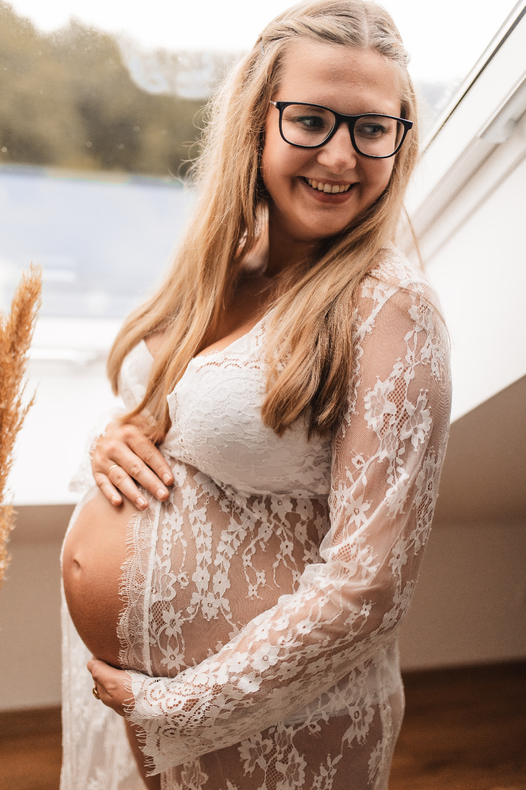 Babybauch-Shooting im Tageslichtstudio Velbert-Langenberg