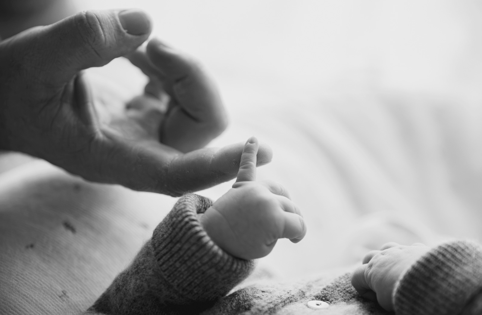 Newborn-Shooting / Home-Story