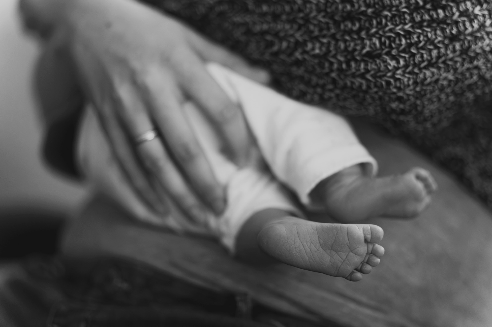 Newborn-Shooting / Home-Story